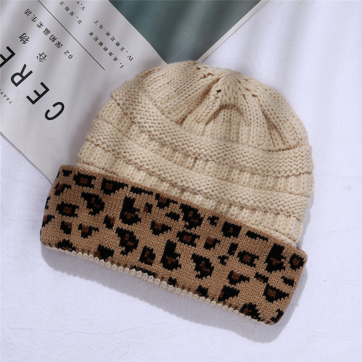 Trieber Strickmütze mit Leopardenmuster und Umschlag – Polyacryl, Einheitsgröße, 9 Farben