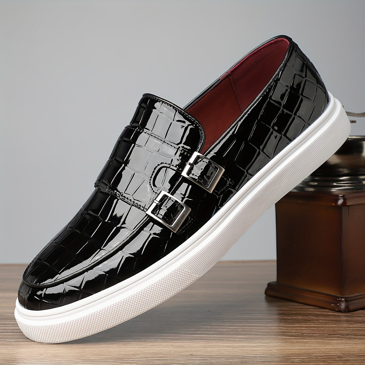 Rowan | Geschnallte Slipper