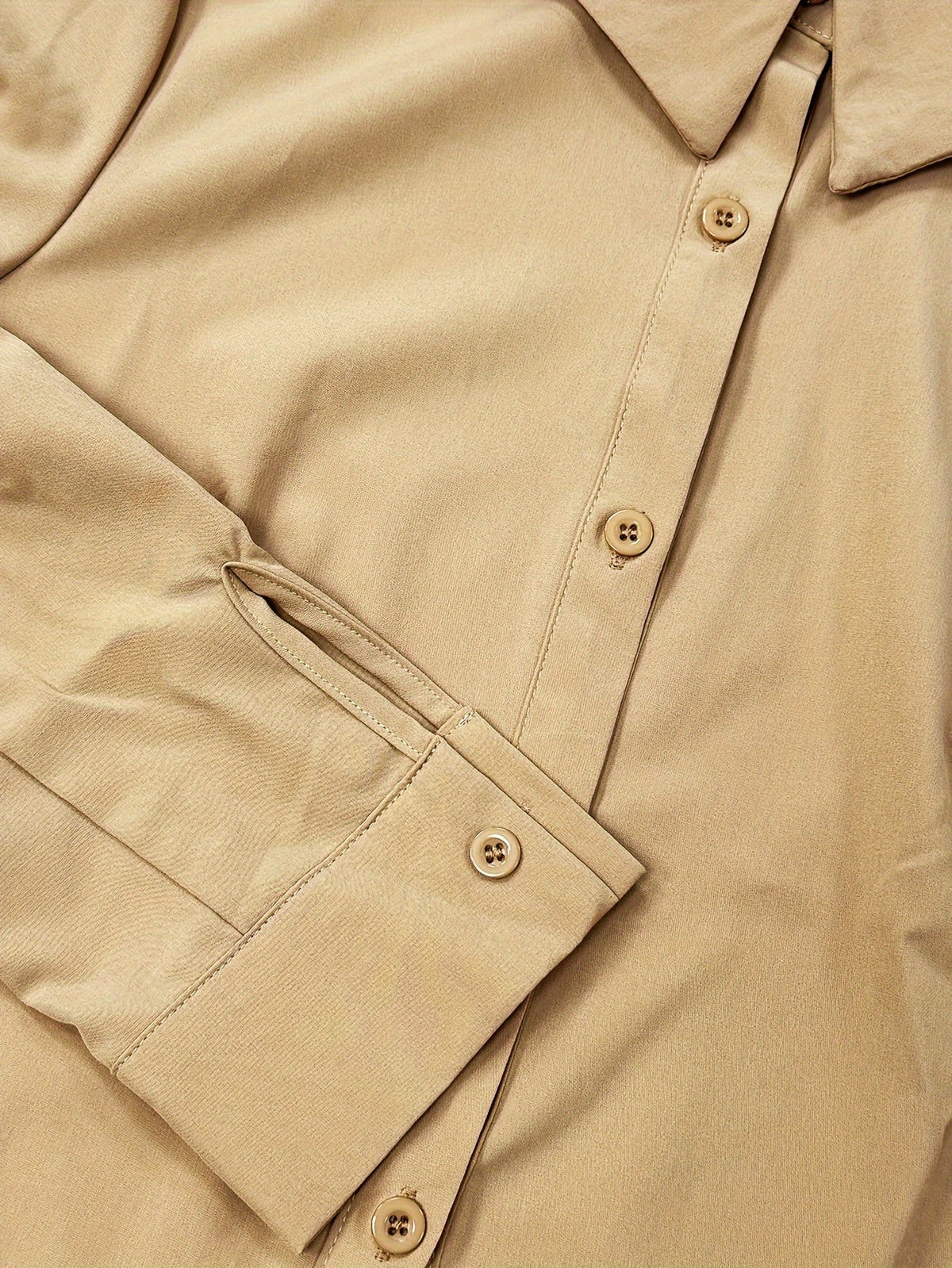 Delia | Taillierte Longbluse