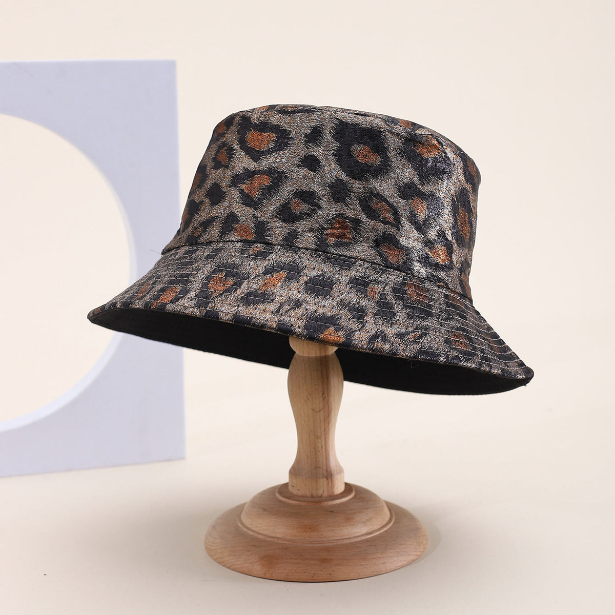Silverstone Bucket-Hat mit Tiermuster