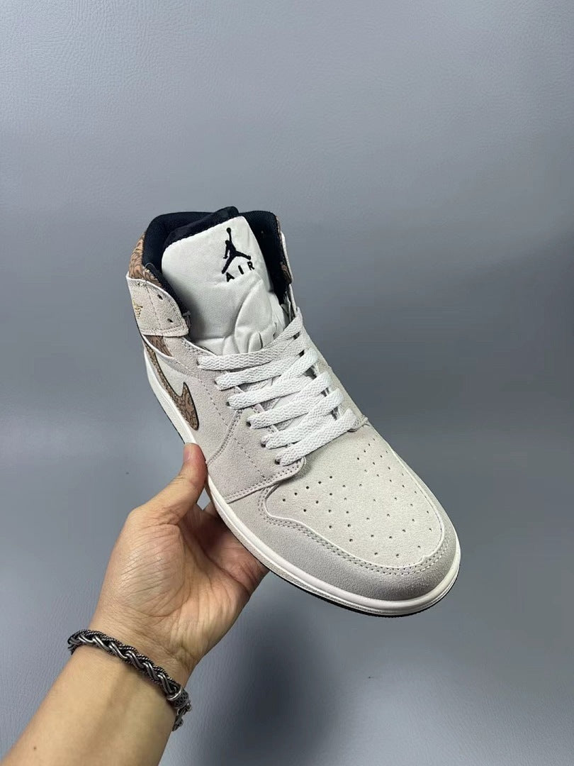 Air Jordan 1 Mid SE Elephant Print – Light Bone / Brown / Gold
