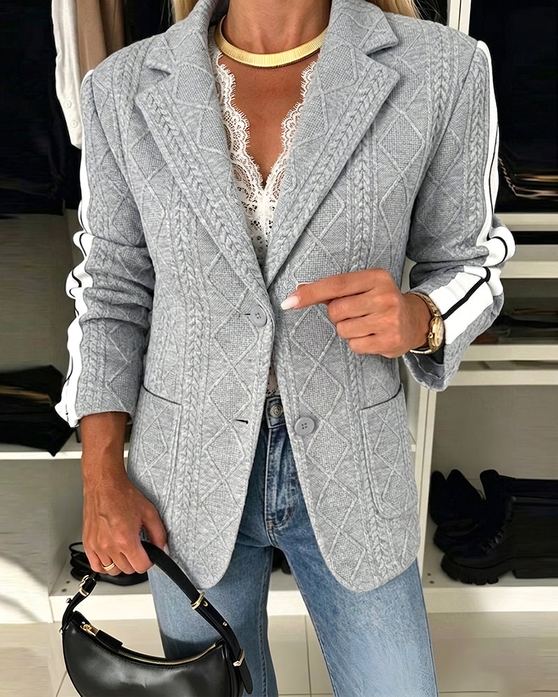 Lässiger Damen-Strickblazer mit Argyle-Zopfmuster-Jacquard, kontrastierendem Seitenstreifen, lockerer Passform und einreihiger Knopfleiste