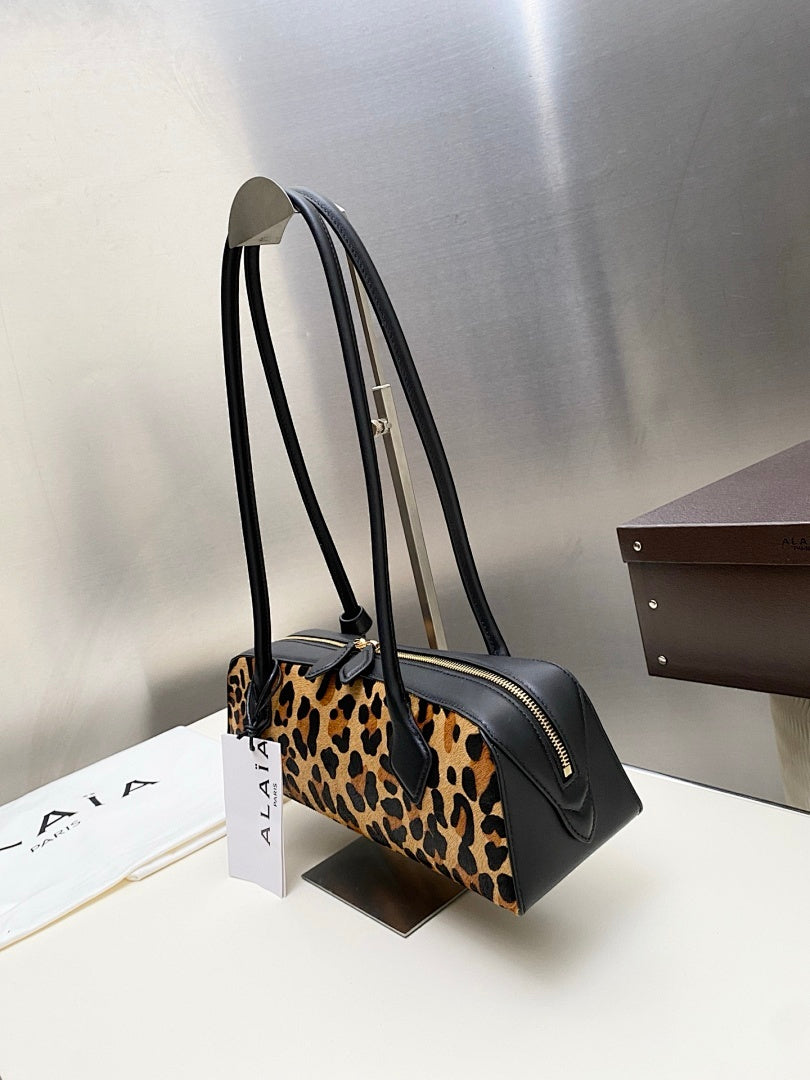 JACQUEMUS Leopard Luxe Shoulder Bag