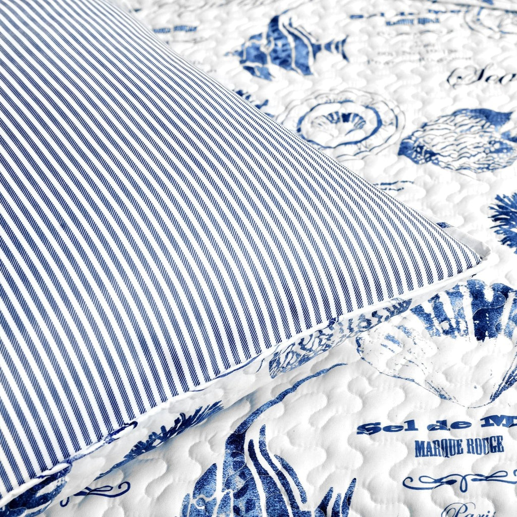 Harbor Life Reversible Quilt Set
