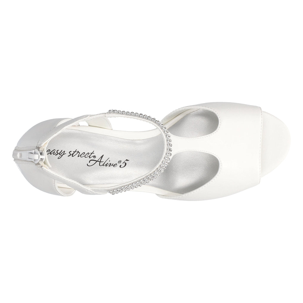 Easy Street Women's Flash White T-Strap Pumps