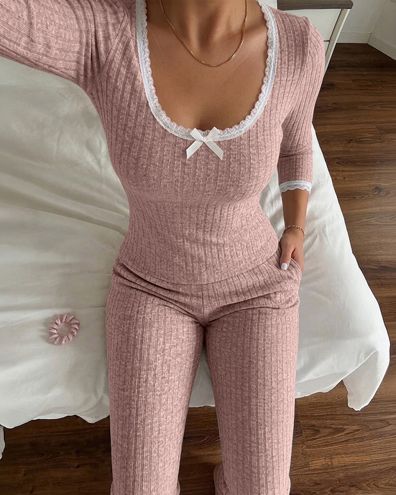 Damen 2-teiliges geripptes Lounge-Set, Langarm-Oberteil mit Spitzenbesatz und Hose mit hoher Taille, Schlafanzug-Set mit Taschen