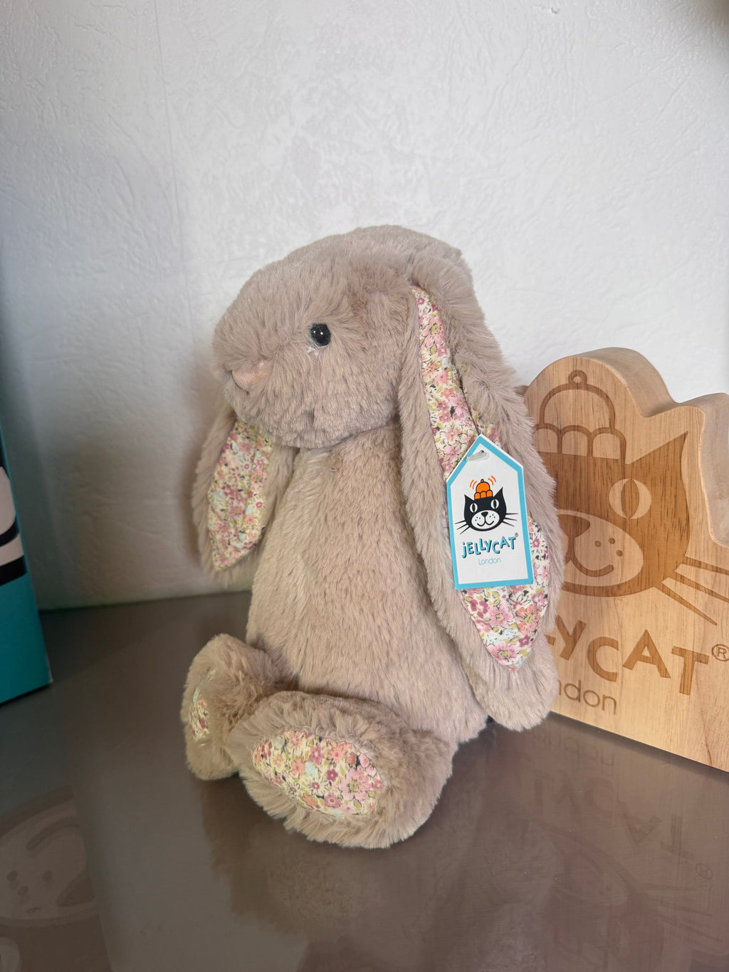 Jellycat Medium Blossom Bea Beige Bunny