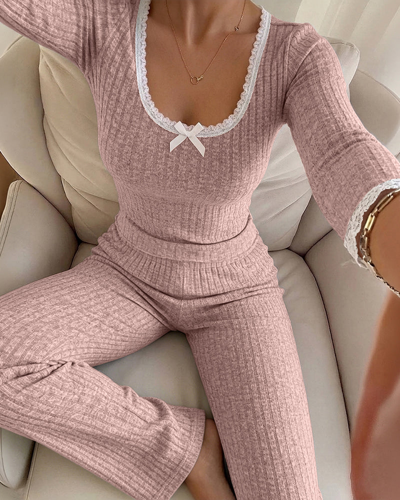 Damen 2-teiliges geripptes Lounge-Set, Langarm-Oberteil mit Spitzenbesatz und Hose mit hoher Taille, Schlafanzug-Set mit Taschen