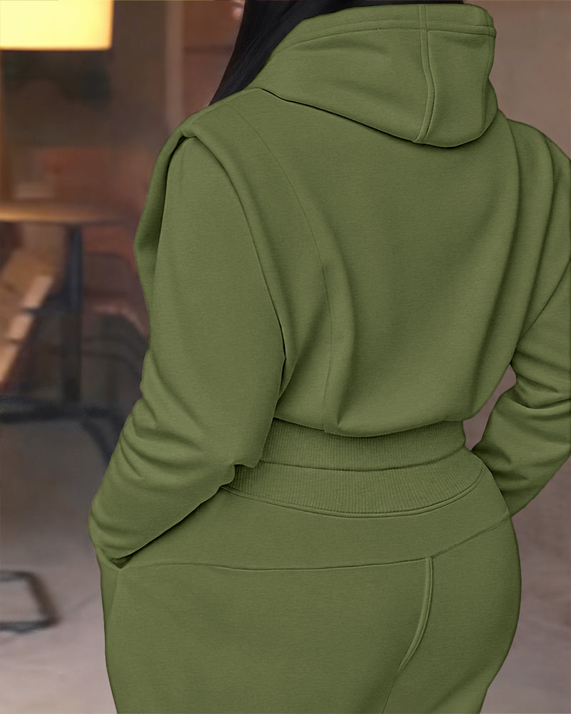 2 Pieces Outfit Long Sleeve Crop Drawstring Hoodie Sweatshirt with Thumb Hole Cuffs and Casual Drawstring Elastic Waist Wide Leg Sweatpants Set
