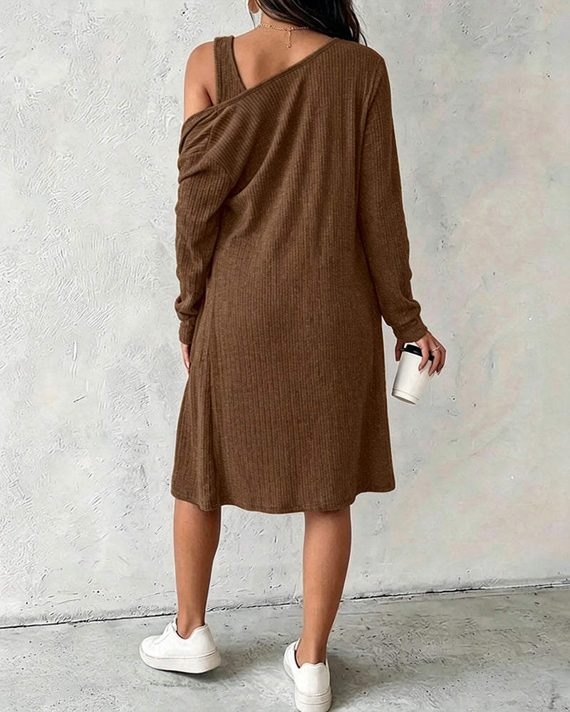Damen 2-teiliges Strickset: enganliegendes Henley-Trägerkleid mit passender mittellanger Strickjacke mit Taschen