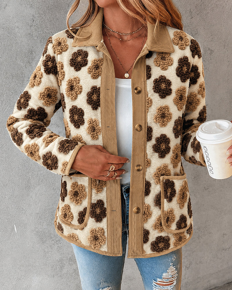 Damen-Jacke in 3D-Lammfelloptik mit Blumenmuster, Cordbesatz, durchgehender Knopfleiste und Fleece-Futter