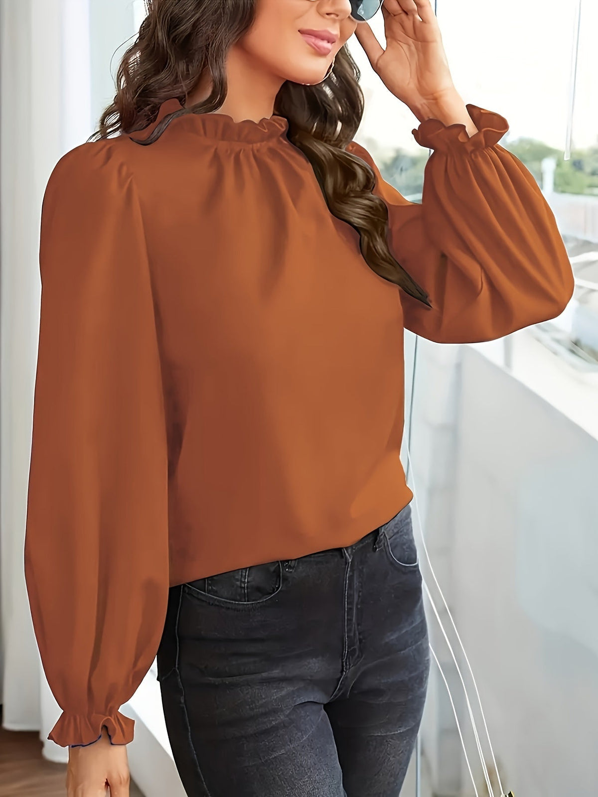 Katherine | Bluse mit Puffärmeln und Rüschenkragen