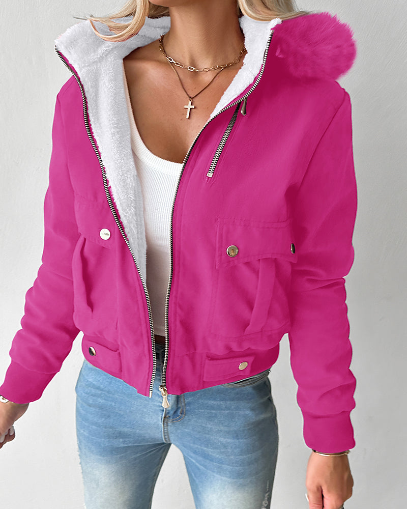 Flauschige Jacke mit Kapuze, Reißverschluss, Fleecefutter und Taschen