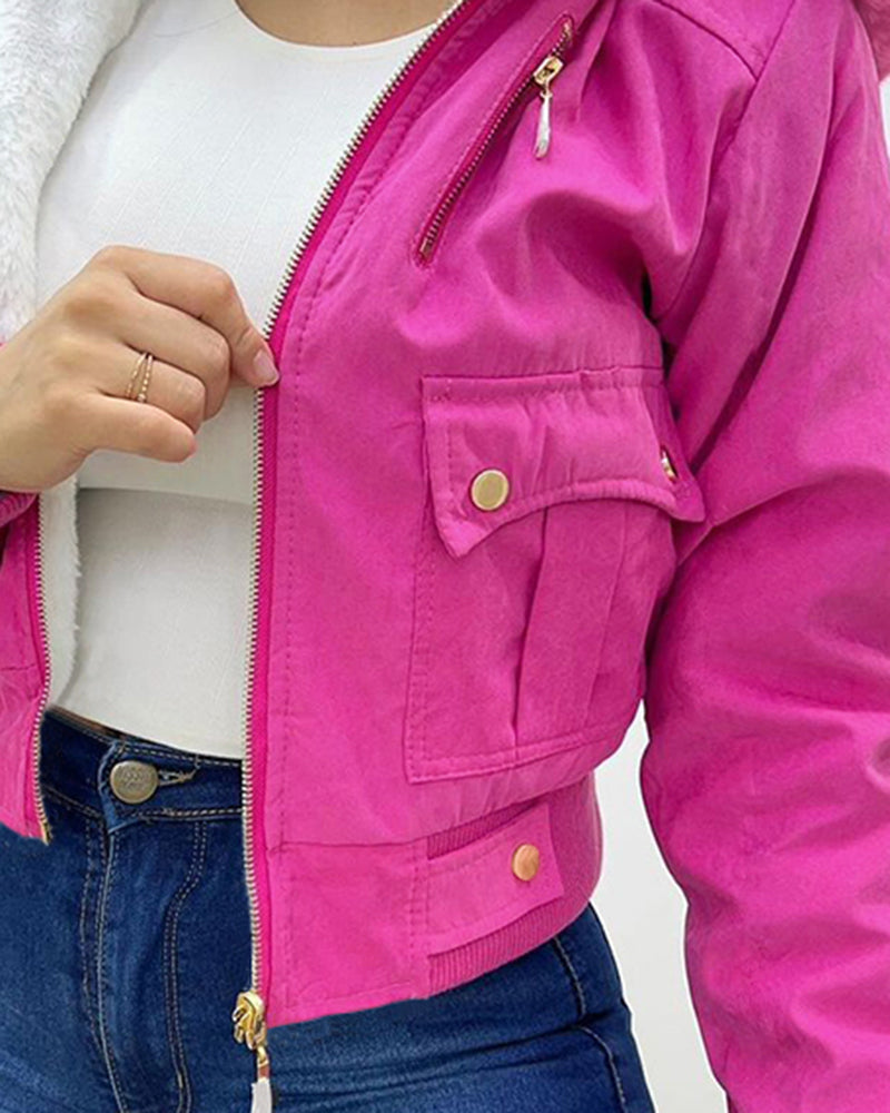 Flauschige Jacke mit Kapuze, Reißverschluss, Fleecefutter und Taschen