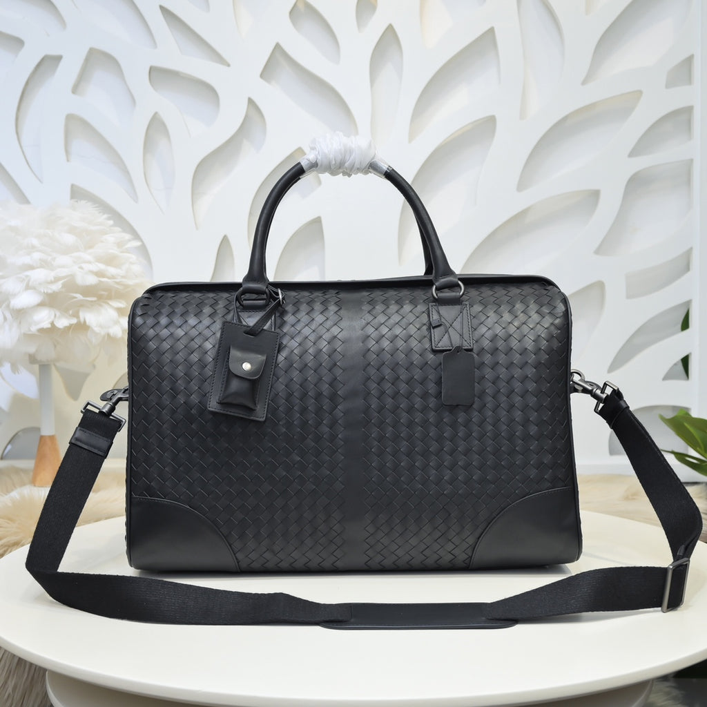 Bottega Veneta Intrecciato Woven Leather Travel Duffle Bag – Black