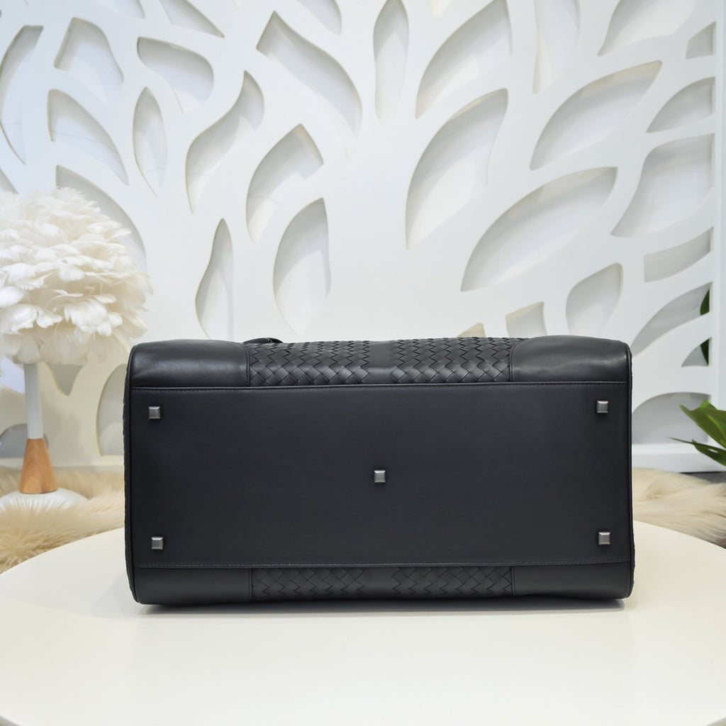 Bottega Veneta Intrecciato Woven Leather Travel Duffle Bag – Black