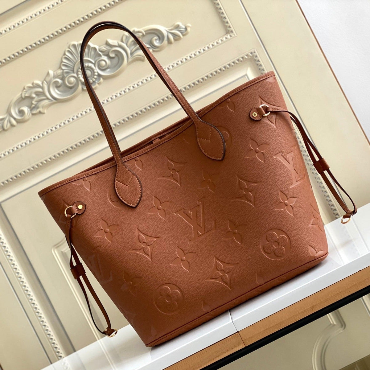 NEVERFULL MM 32 BRAUN MONOGRAM EMPREINTE LEDER