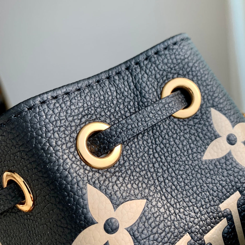 NANO NOÉ 16 IN SCHWARZ-BEIGE ZWEIFARBIGEM MONOGRAM EMPREINTE KALBSLEDER