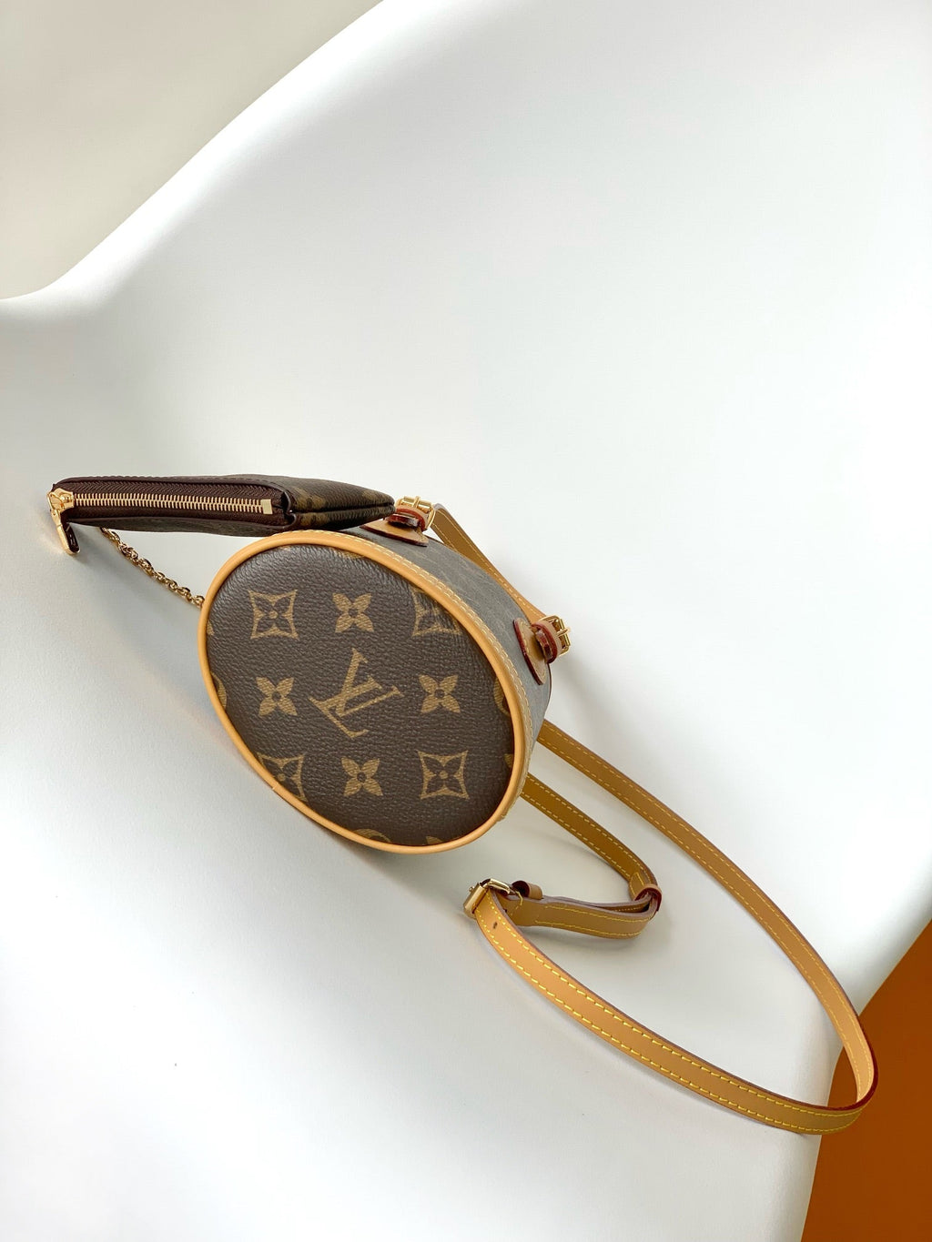 NANO BUCKET 13 BRAUNES MONOGRAMM-CANVAS