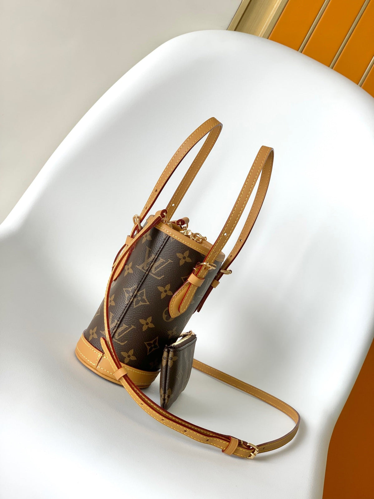 NANO BUCKET 13 BRAUNES MONOGRAMM-CANVAS