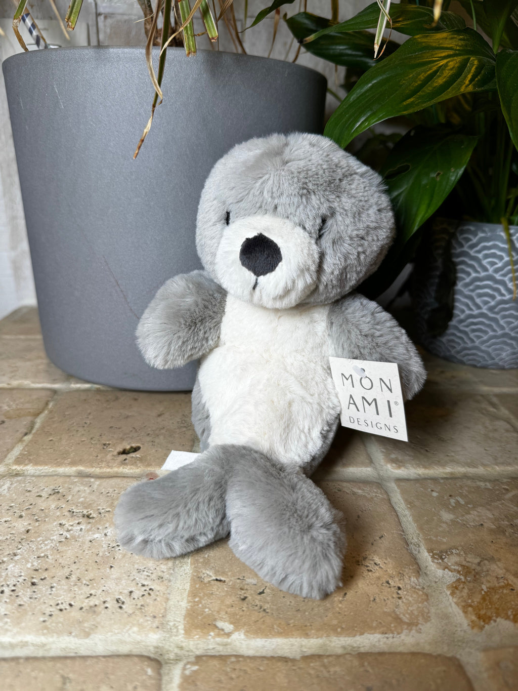 Mon Ami | Selky Seal