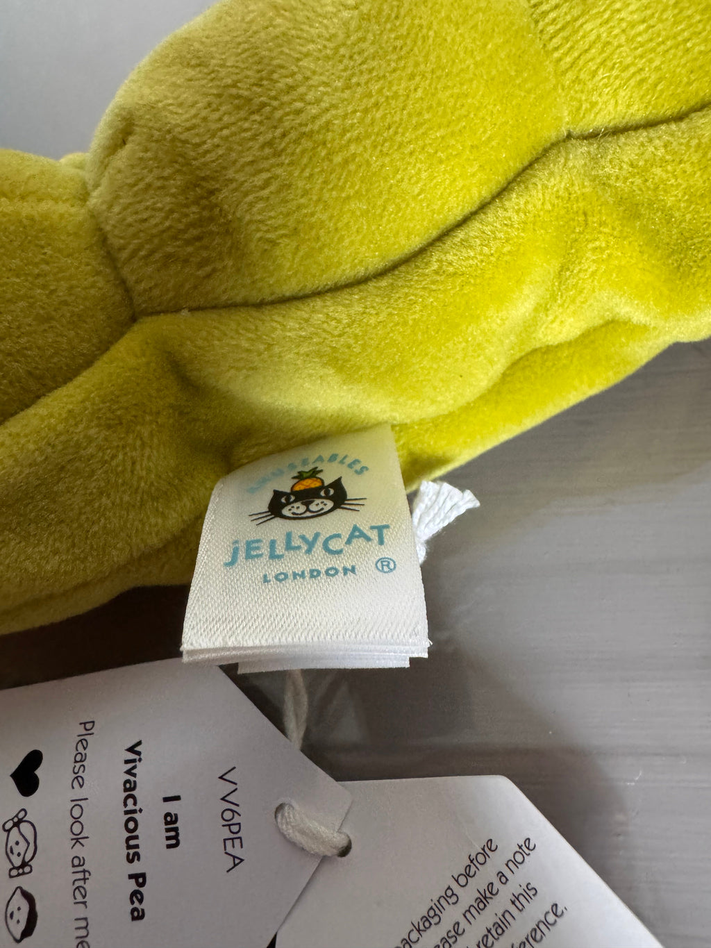 Jellycat Vivacious Pea