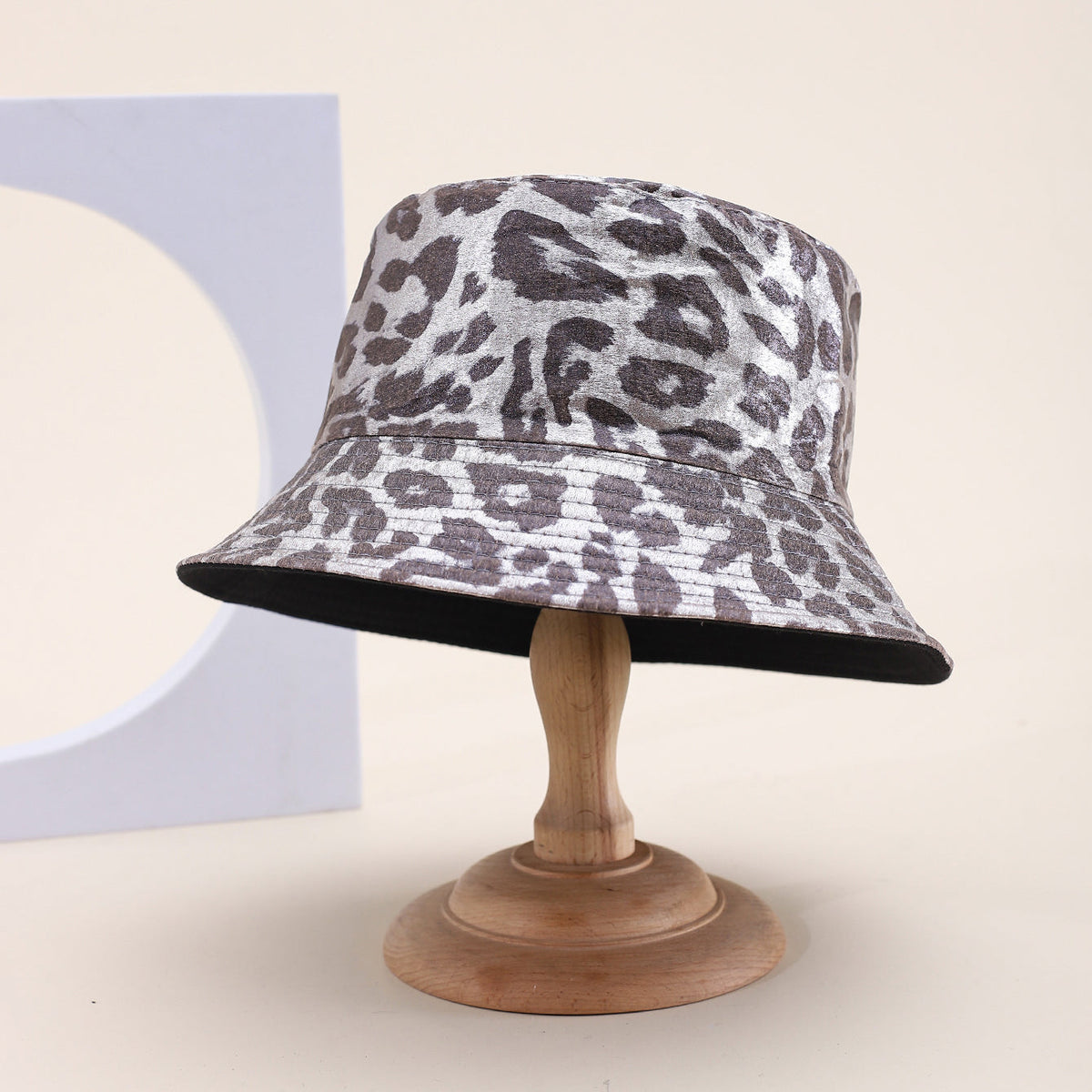 Silverstone Bucket-Hat mit Tiermuster