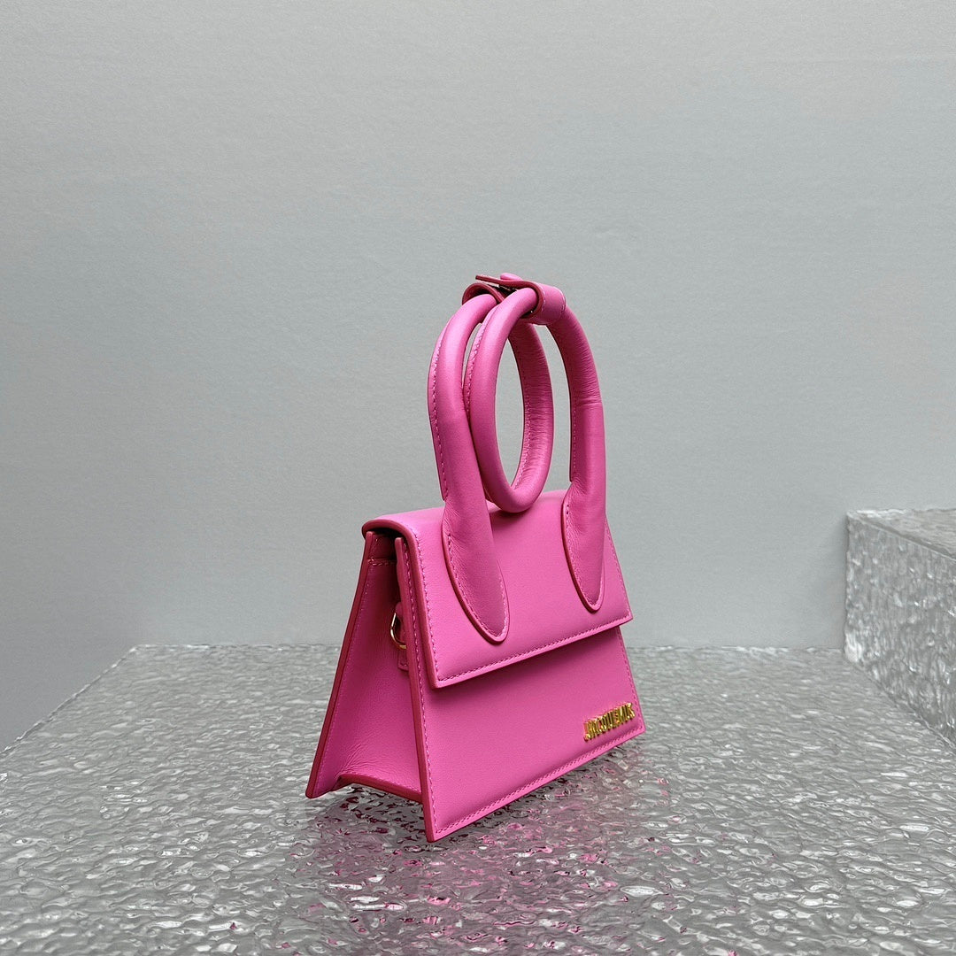 Jacquemus Women's Pink Bag