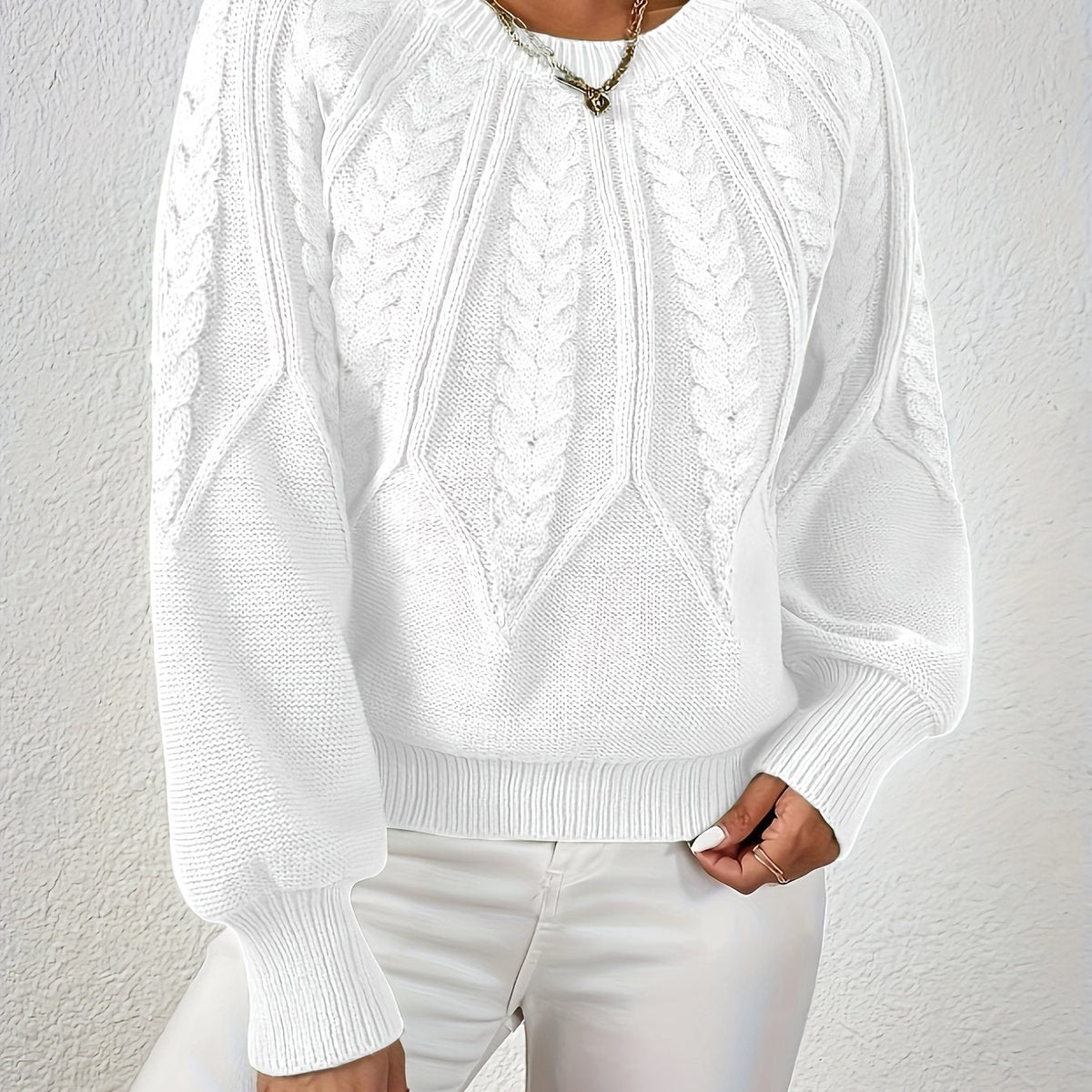 Astrid | Cable-Knit Round-Neck Sweater