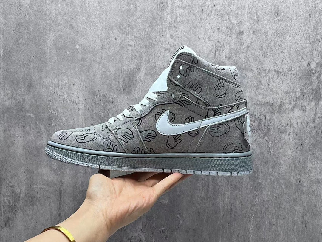 Air Jordan 1 Retro High OG x KAWS – Cool Grey