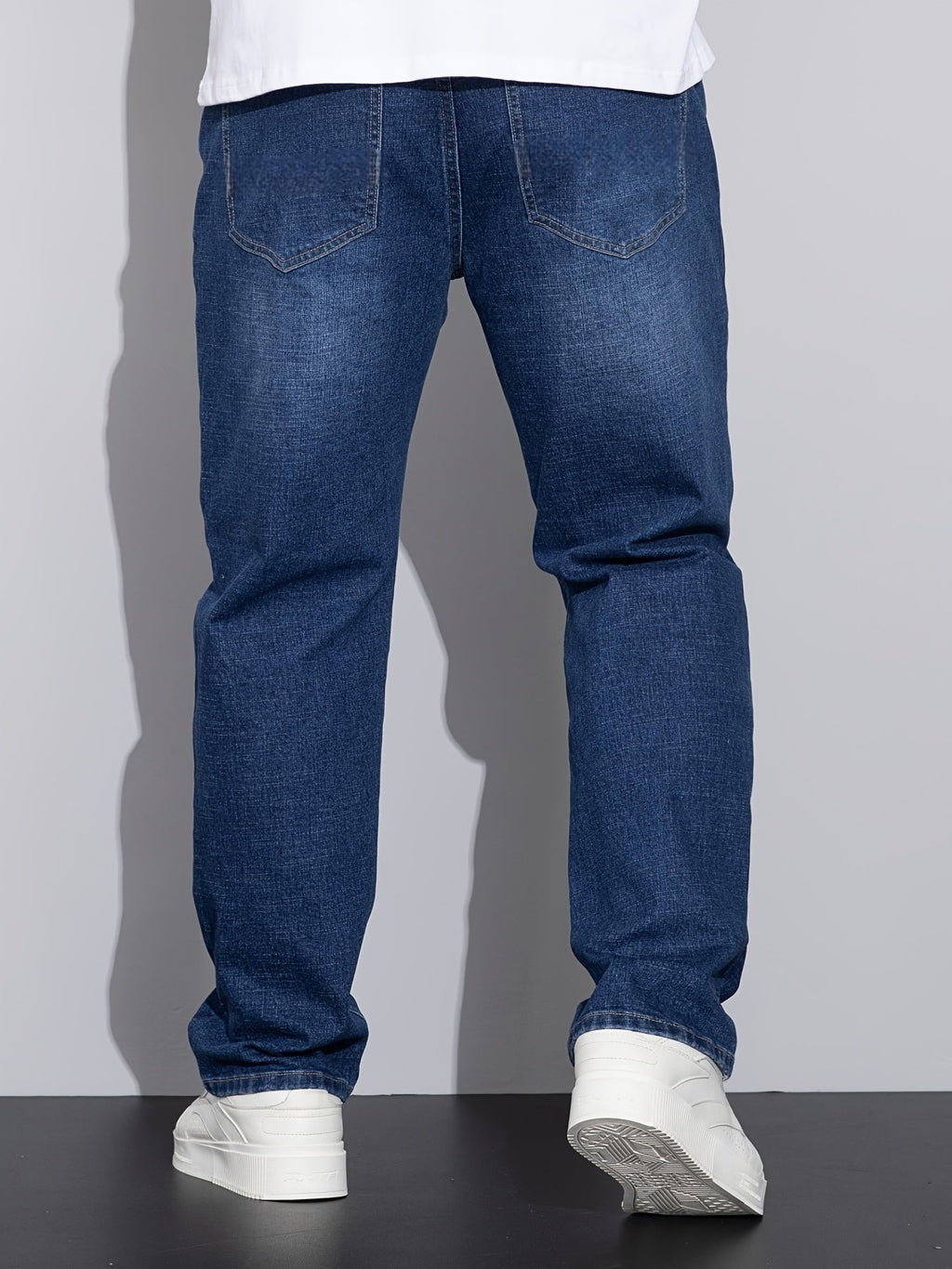 Barrett | Everyday Straight-Leg Jeans