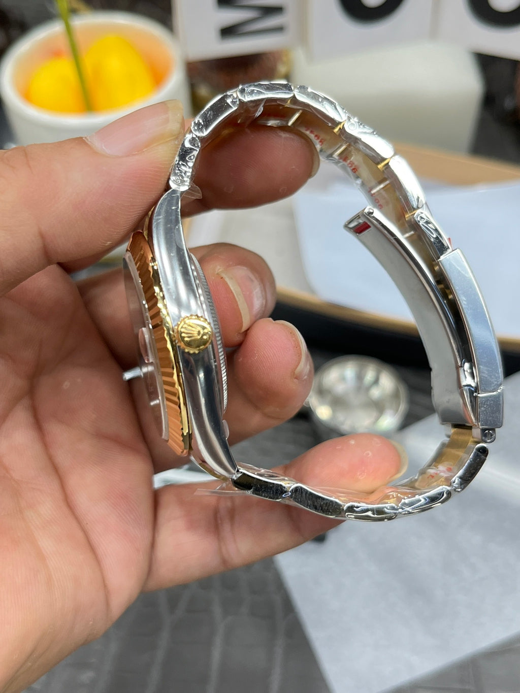 Rolex Datejust 41 – Two-Tone Steel Yellow Gold Fluted Bezel Black Dial Oyster Bracelet