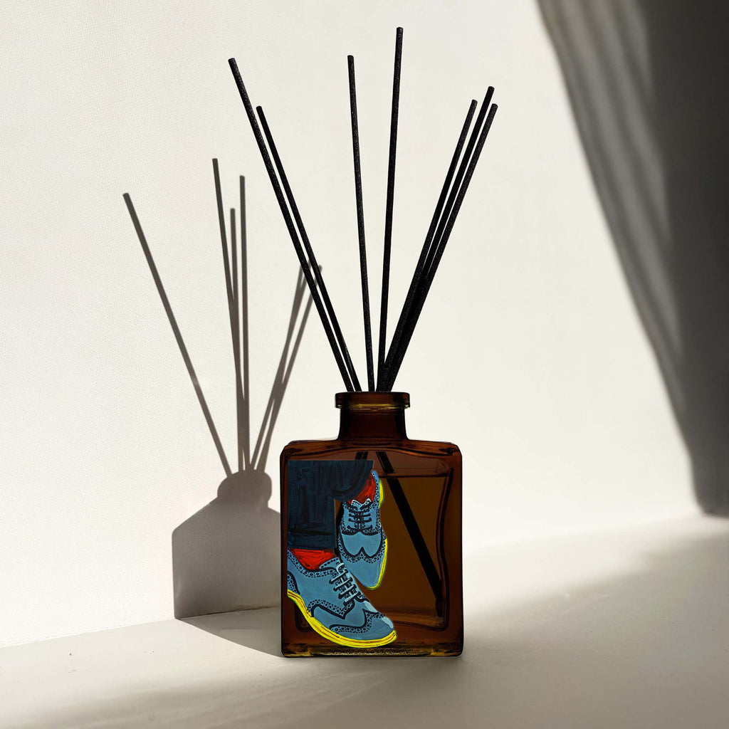 Suave - Smoked Leather 5oz Oil Reed Diffuser Set - Steve Spencer Collection