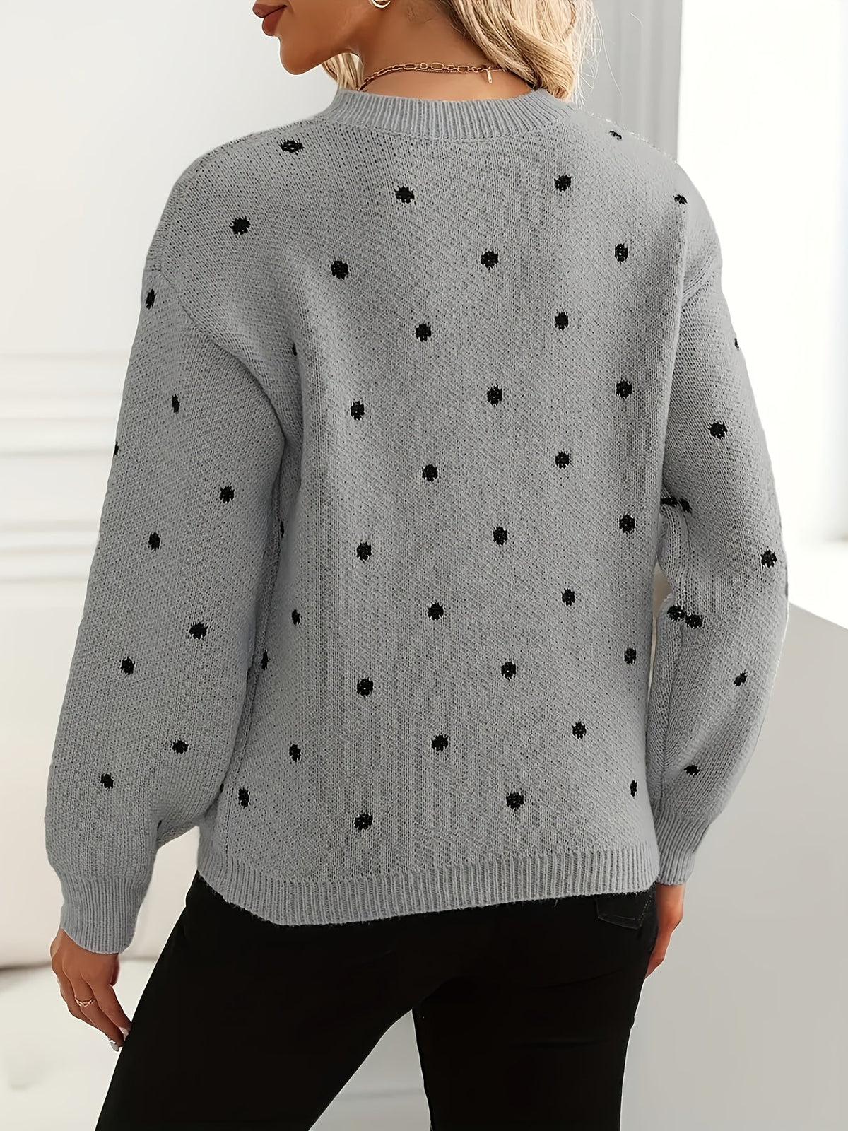Annette | Gepunkteter Pullover mit Rundhalsausschnitt
