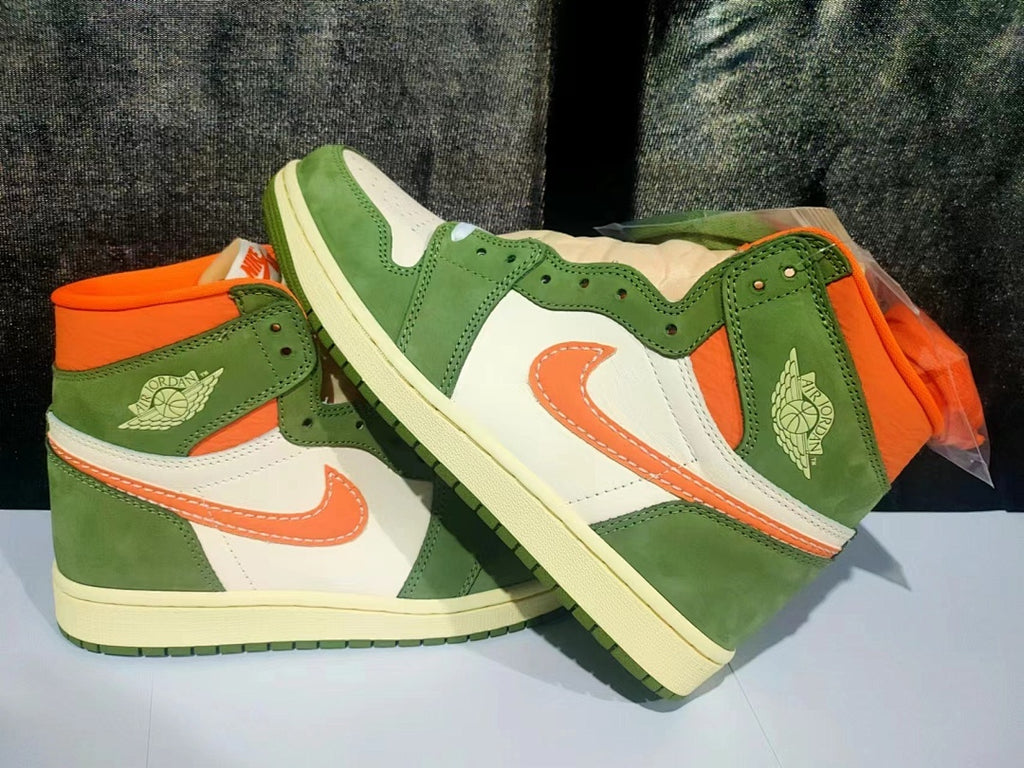 Air Jordan 1 Retro High OG Lucky Green – Green / Orange / Sail