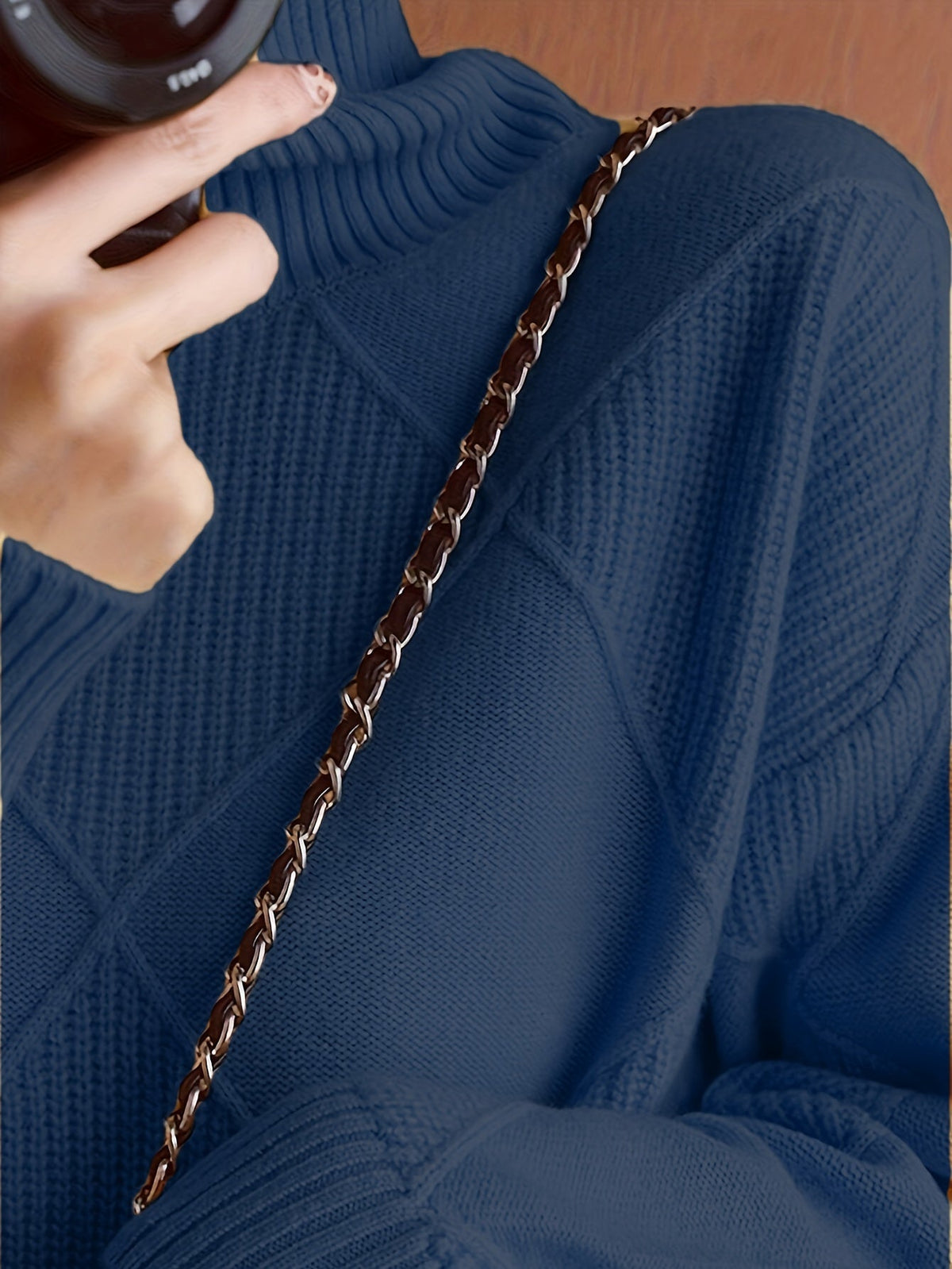 Freya | Strukturierter Rollkragenpullover