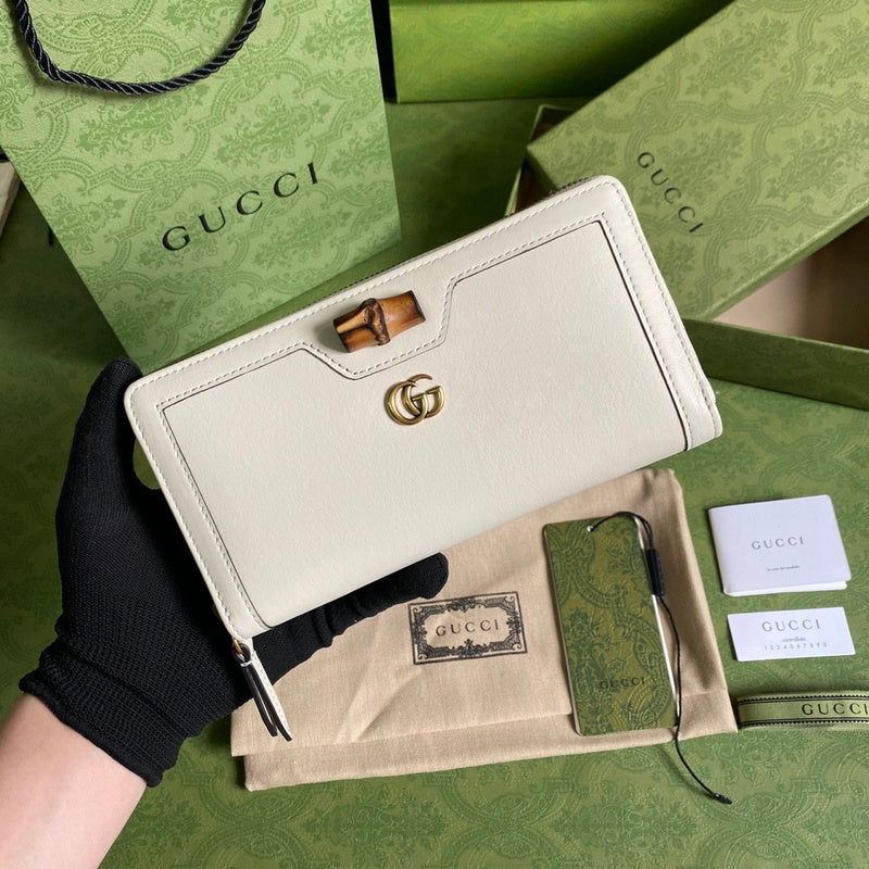 Gucci Diana Zip-Around Continental Wallet – White Leather Bamboo Double GG