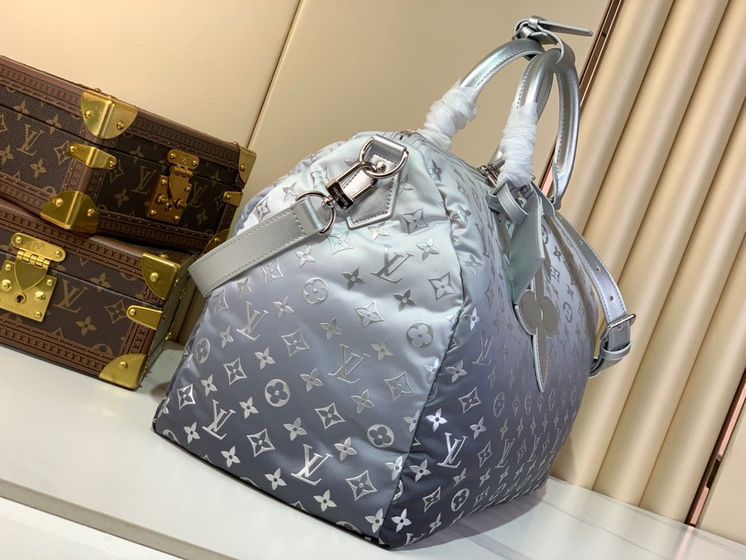 Louis Vuitton Keepall Bandoulière 50 – Silver Grey Gradient Monogram Giant LV Flower Patch