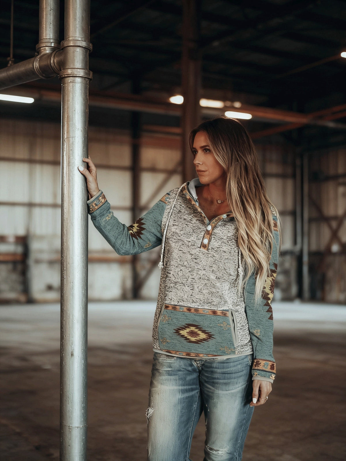 Serena | Hoodie mit Druckknöpfen im Western-Stil