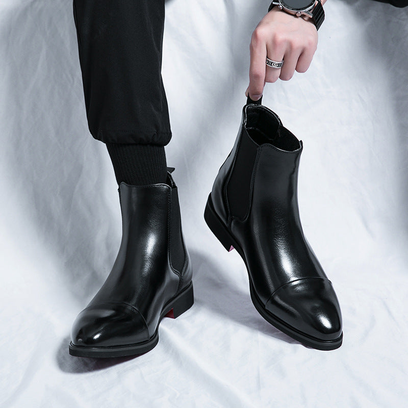 Spitz zulaufende Herren-High-Top-Stiefel aus Leder mit roten Sohlen – Britischer Stil