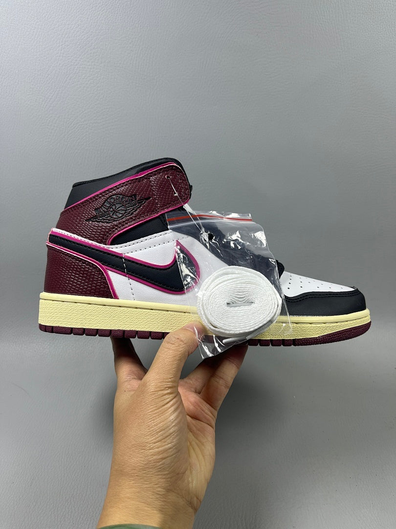 Air Jordan 1 Retro High OG Bordeaux – White / Black / Fuchsia / Bordeaux