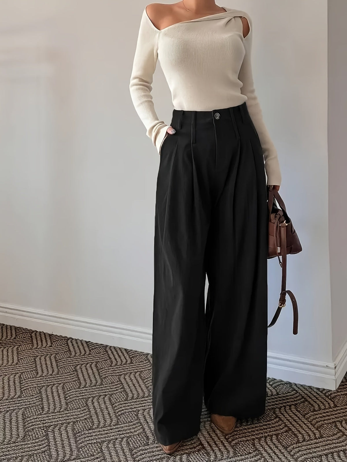 Patricia | Wide-Leg Pleated Trousers