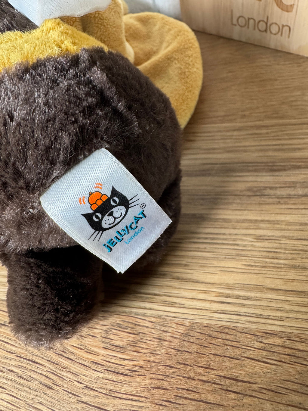 Jellycat Bashful Bee Soother | Preloved 1