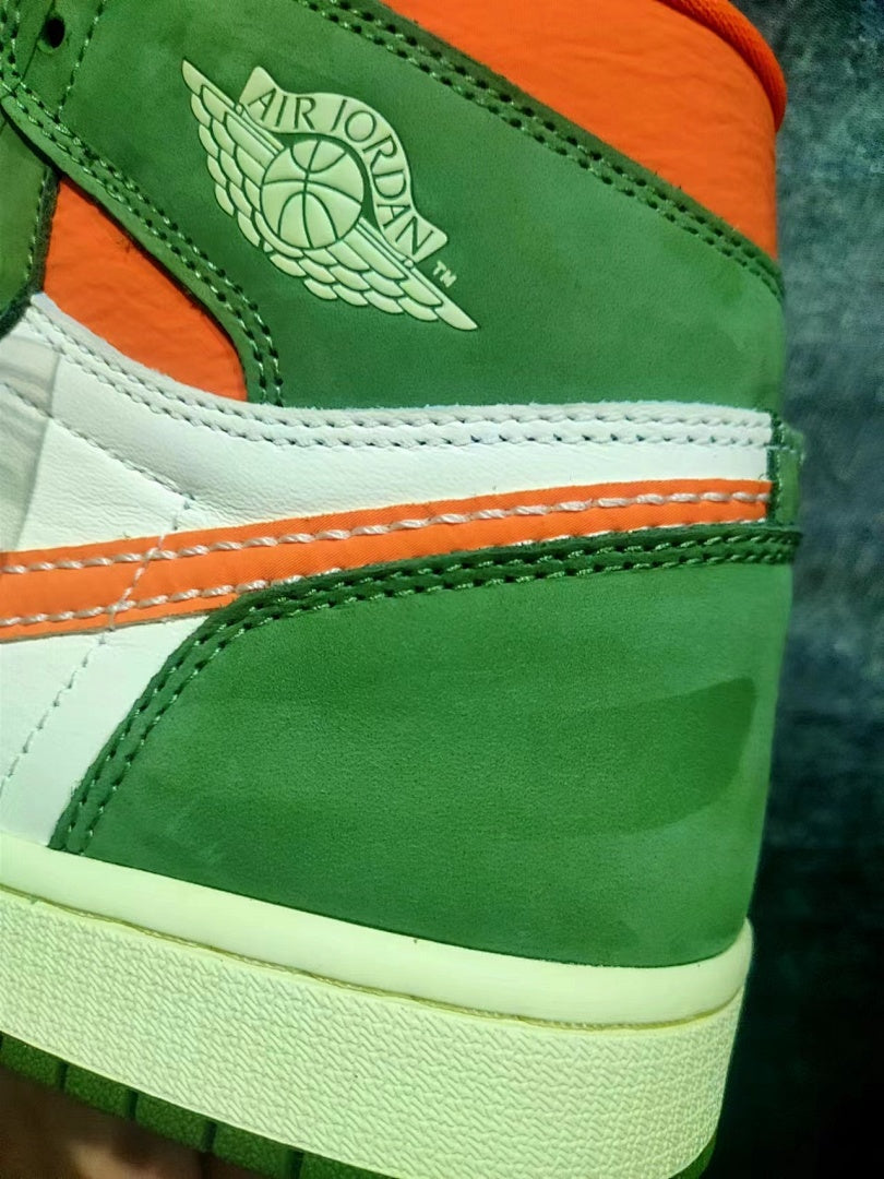 Air Jordan 1 Retro High OG Lucky Green – Green / Orange / Sail