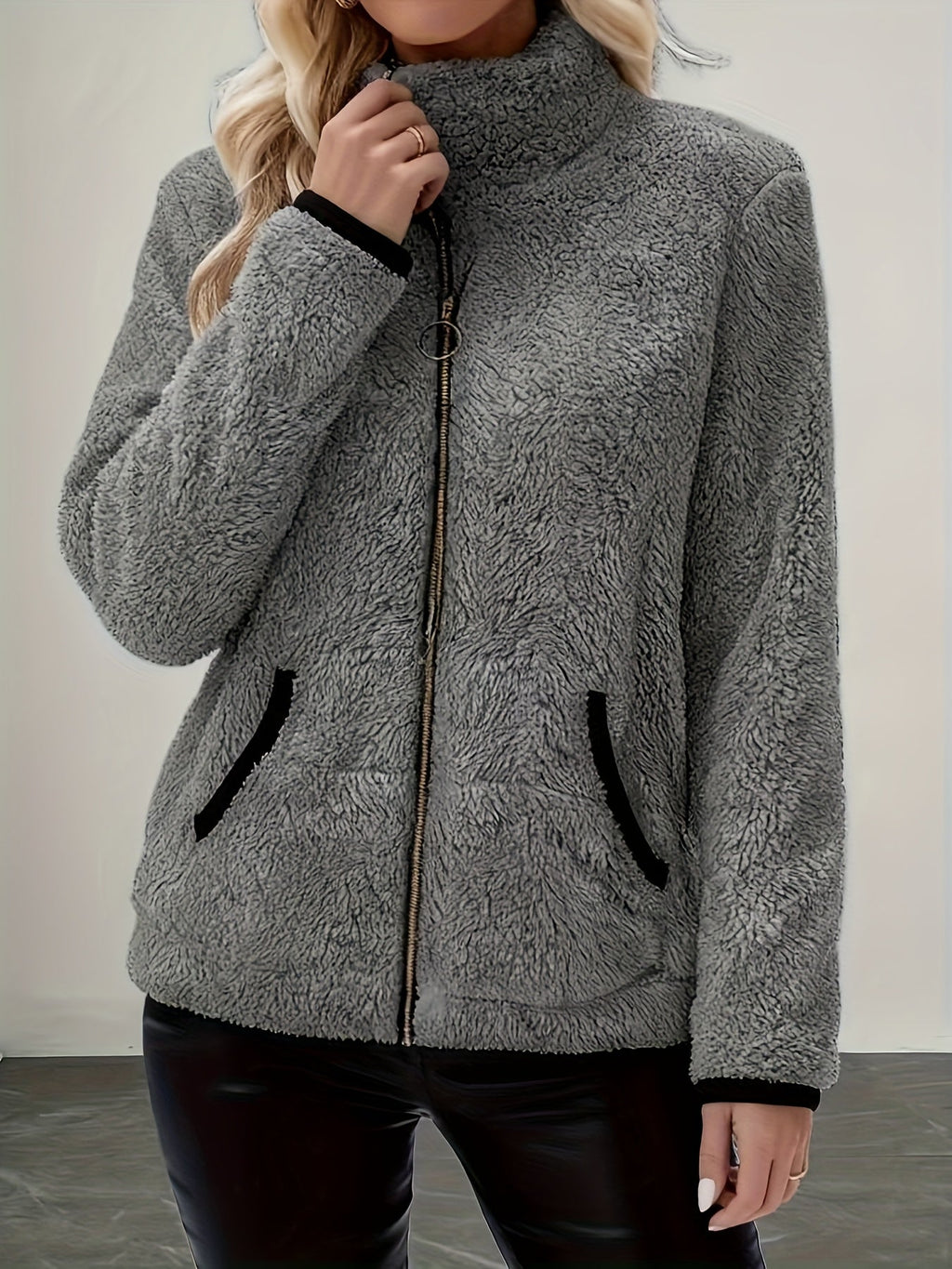 Mabel | Kuschelige Zip-Jacke