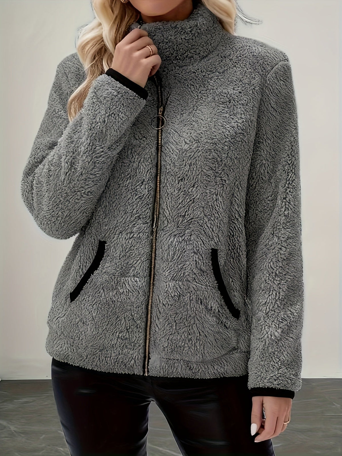 Mabel | Kuschelige Zip-Jacke