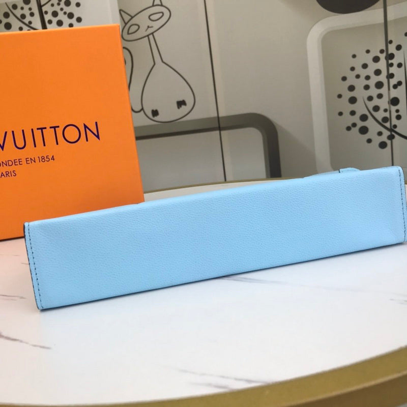 Louis Vuitton Toiletry Pouch 26 – Monogram Giant By The Pool Sky Blue