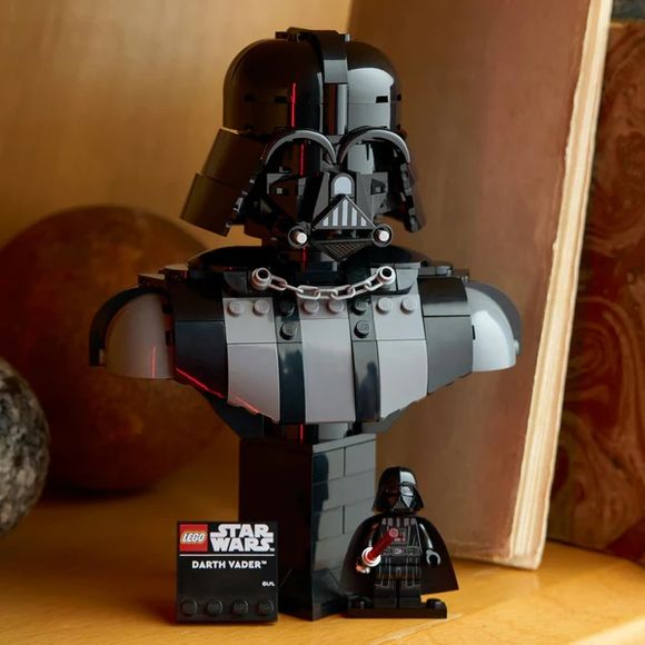 LEGO Star Wars 75439 Darth Vader Bust Building Set