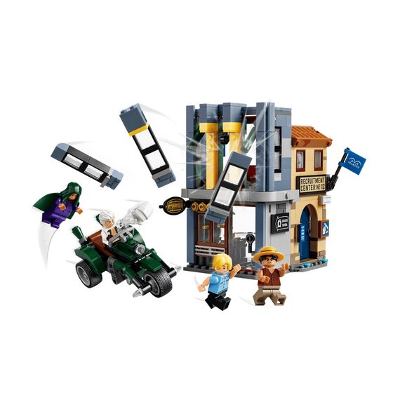 LEGO ONE PIECE 75642 Showdown with Captain Smoker Building Set