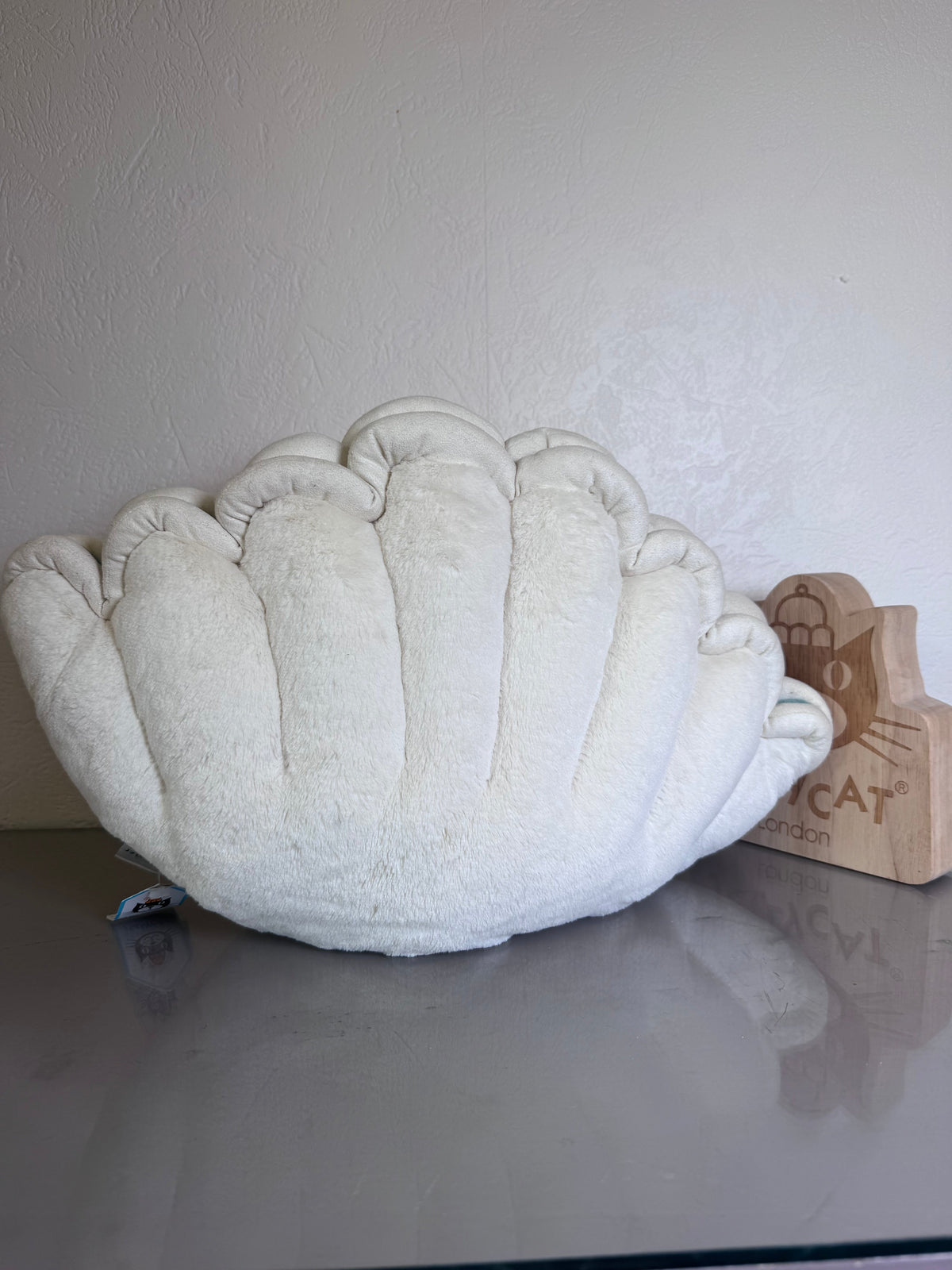 Jellycat Chloe Clam | Large Size